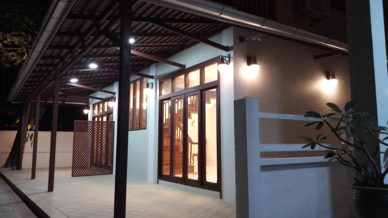 לואנג פרבאנג Villa Bouathong Hotels מראה חיצוני תמונה
