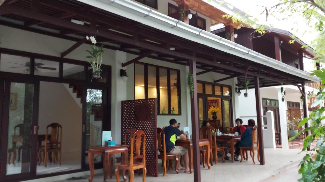לואנג פרבאנג Villa Bouathong Hotels מראה חיצוני תמונה